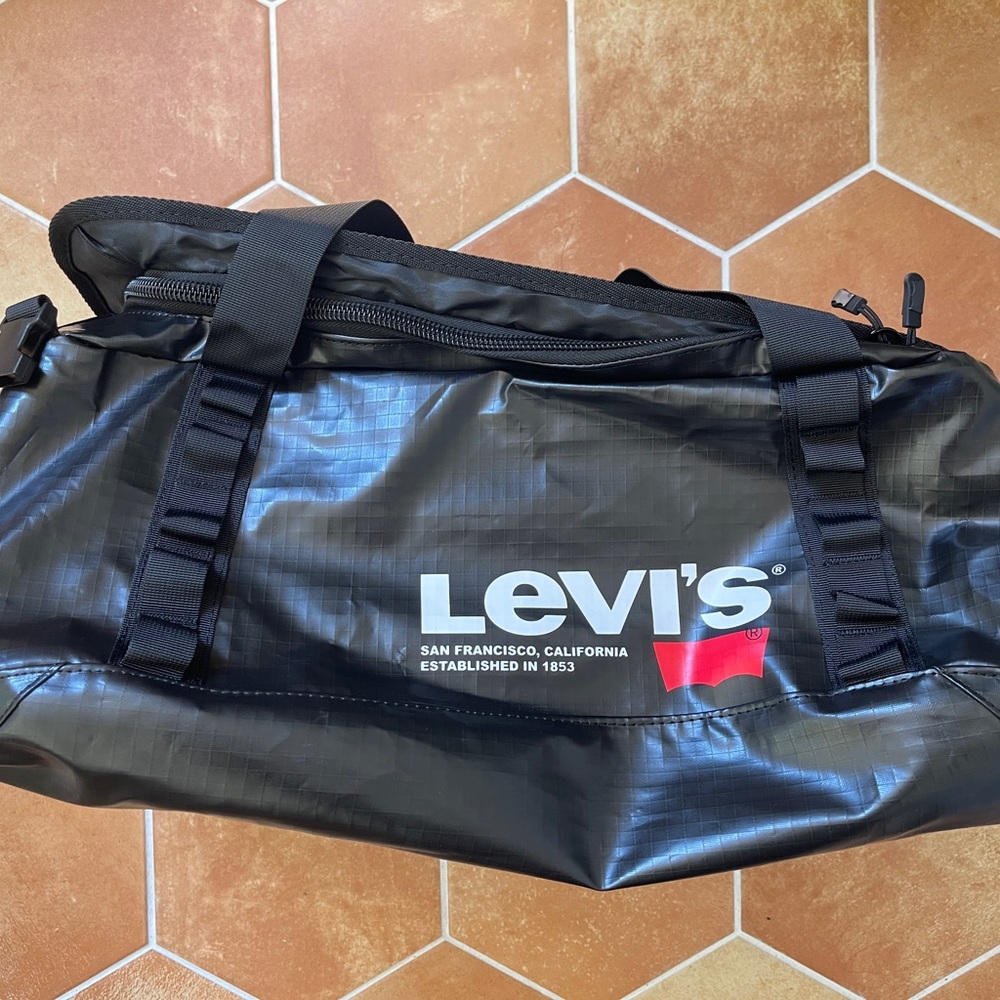 Levi's black duffle bag